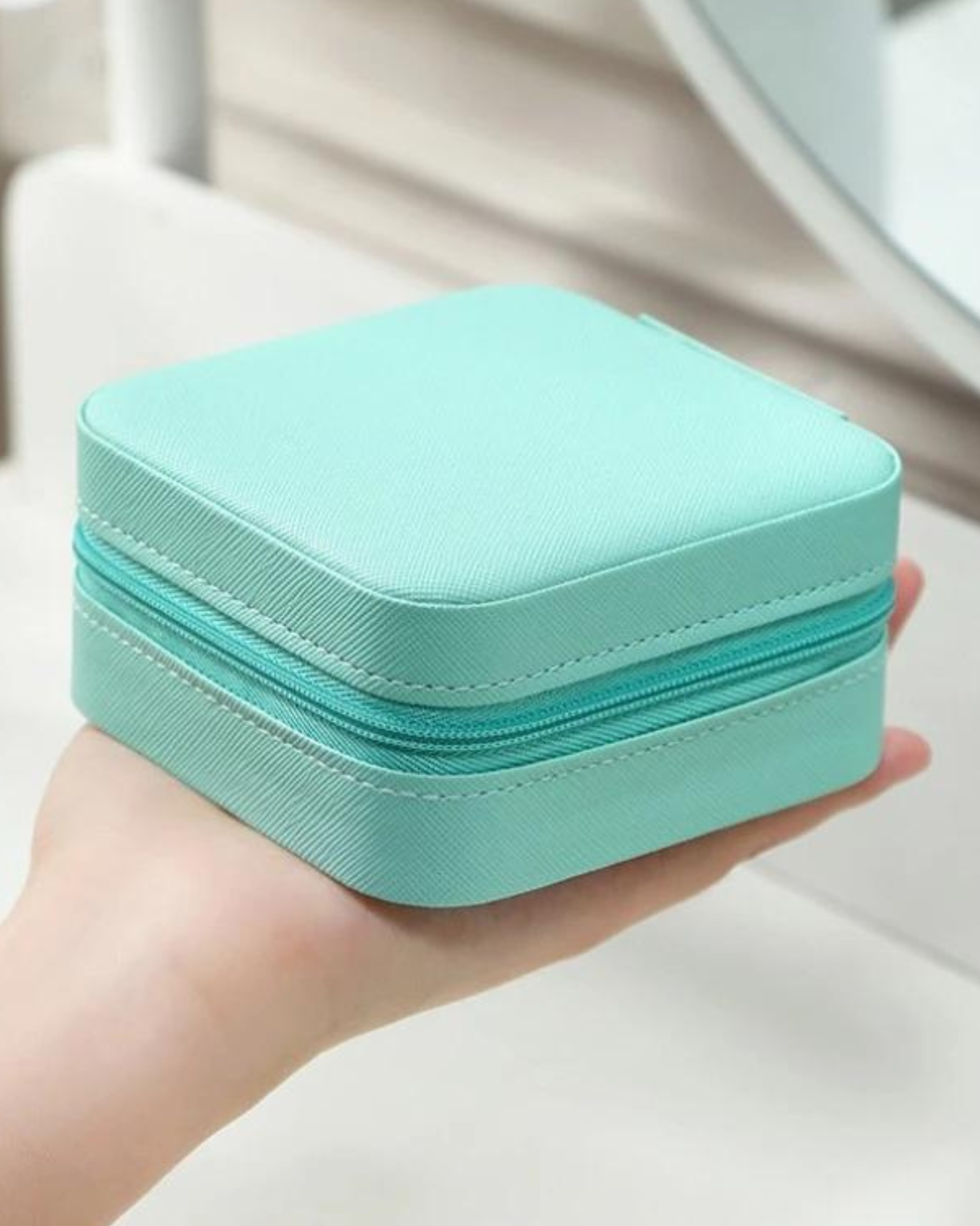 Stella Pleather Zipped Travel Jewelry Box