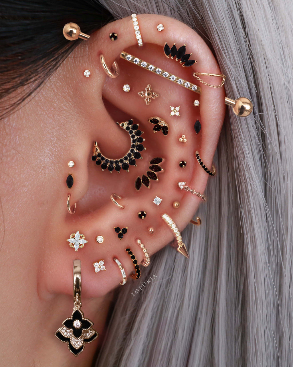 Marseille Triple Clover Huggie Hoop Earrings